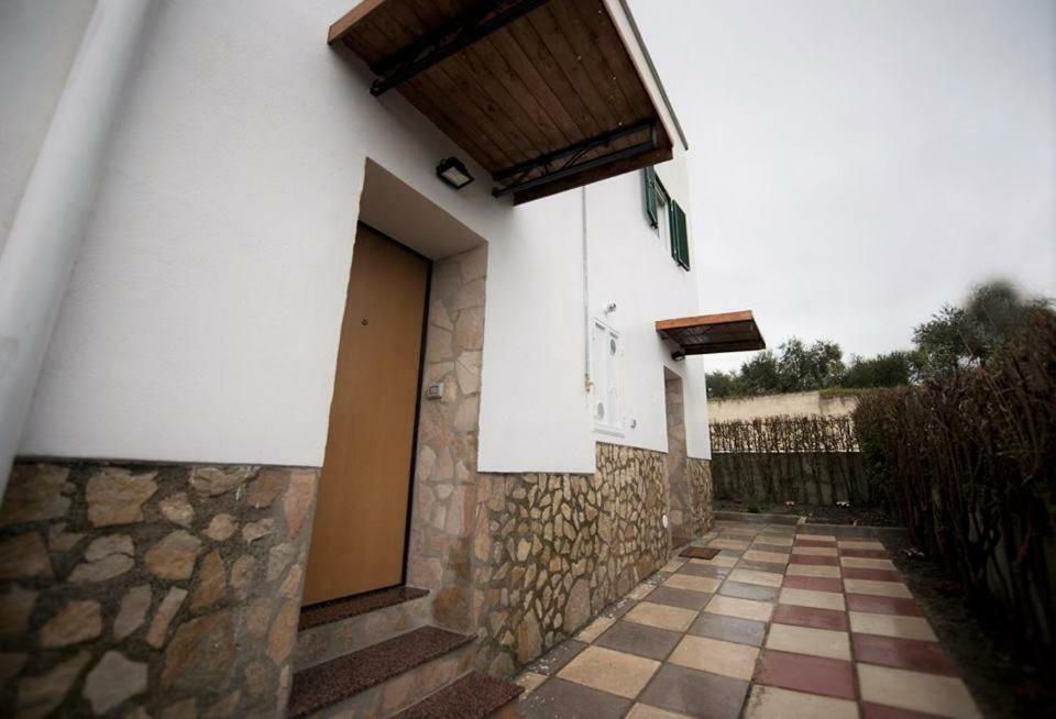 לינה וארוחת בוקר מטרה Casale Delle Piane מראה חיצוני תמונה